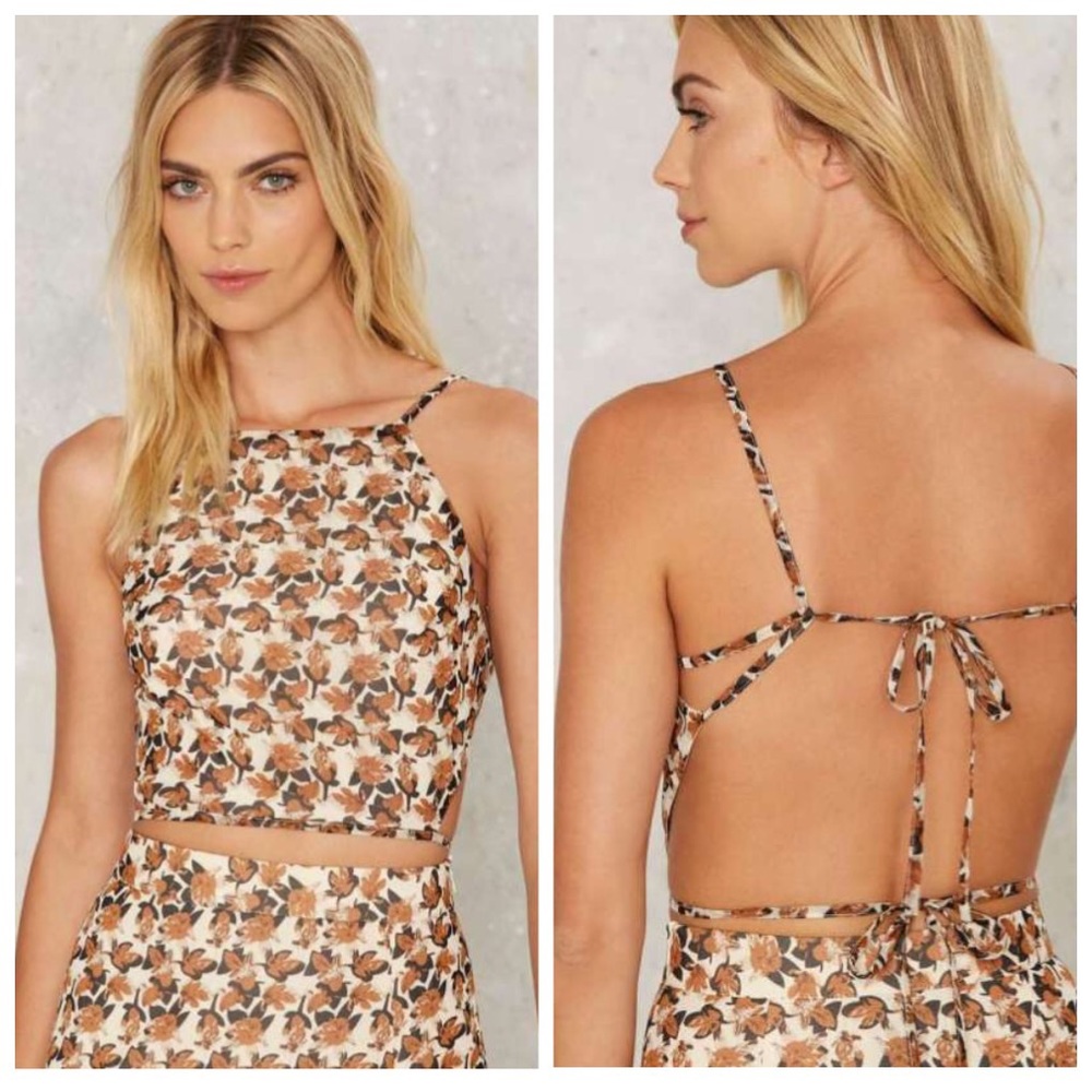 New | Nightwalker | Backless Floral Corp Top